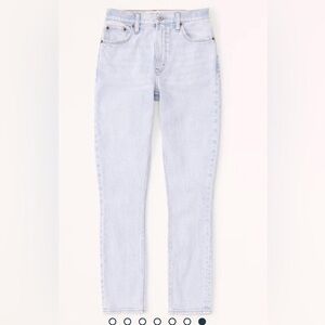 Light Wash Curve Love High Rise Skinny Jean